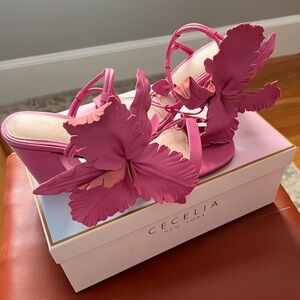 CECELIA NEW YORK Pink Floral Sandals